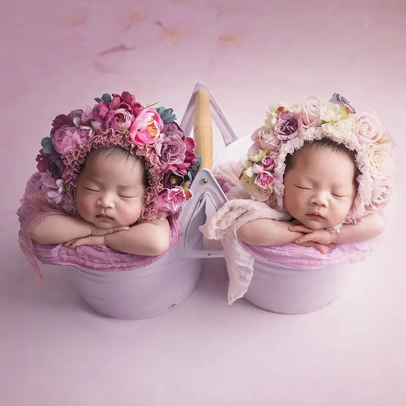 Iron Twins Posing Bucket - Image 2
